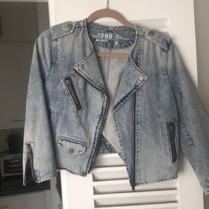 New. Cropped GAP denim moto jacket.